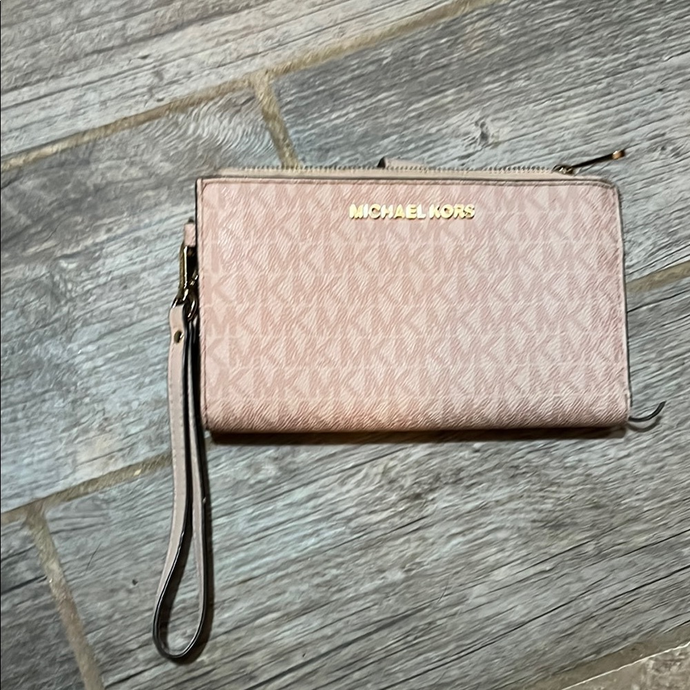 Michael Kors wallet